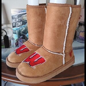 ❤️ Wisconsin Badgers Faux Sheepskin Shearling Booties Boots 5/6 Slippers Small